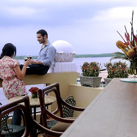 Hotel Boutique Mansion Del Rio グアヤキル レストラン 写真